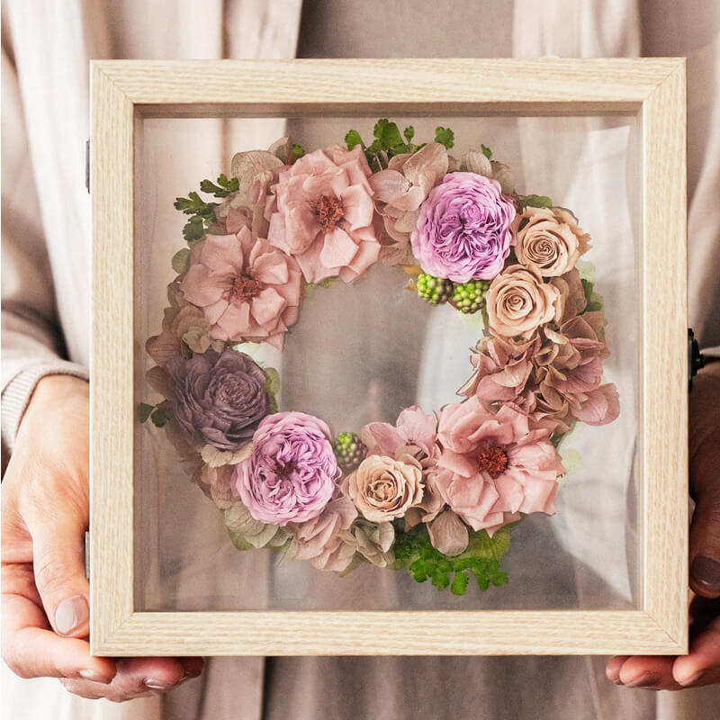 女性に喜ばれる退職祝い　プリザーブドフラワー