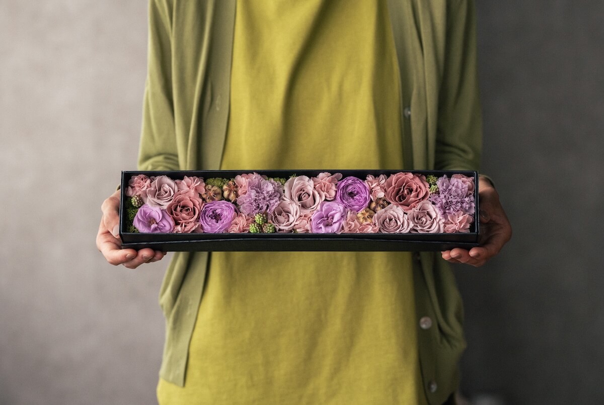 GROUNDの退職祝い　おしゃれなお花のプレゼント