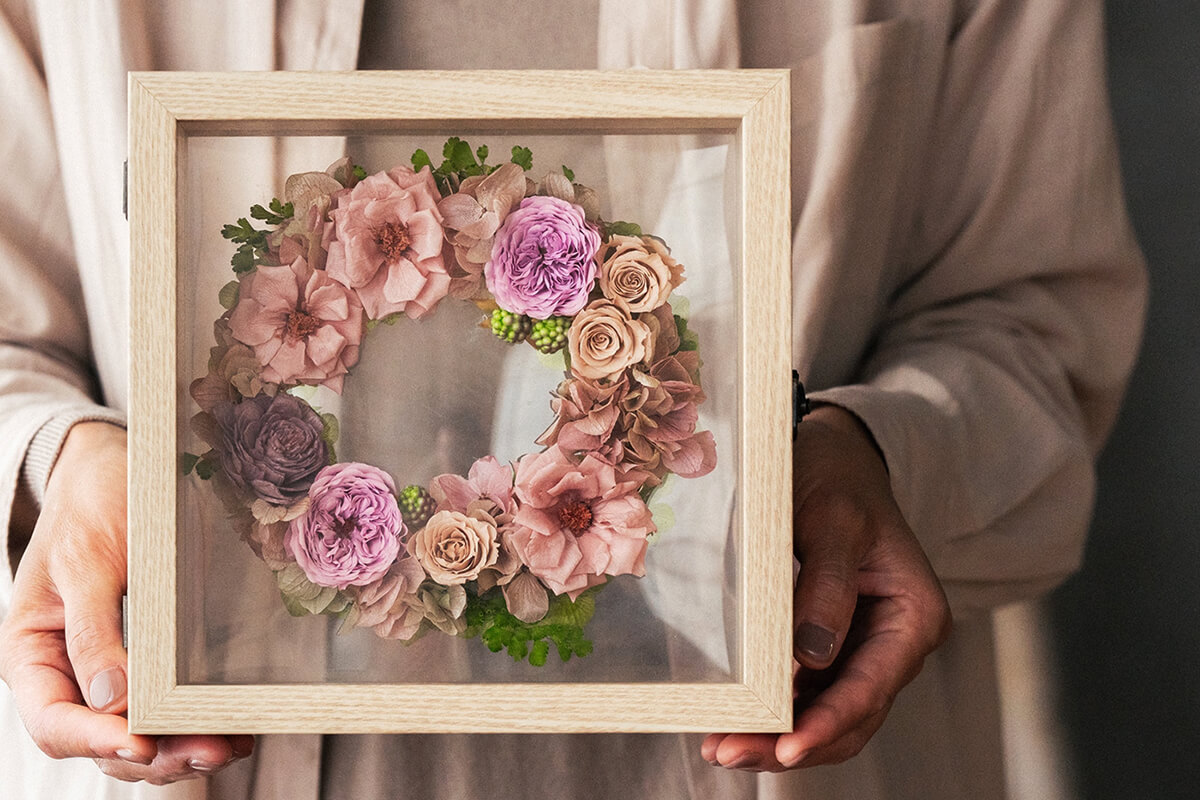 GROUNDの女性の退職祝い　おしゃれなお花のプレゼント