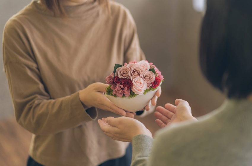 結婚祝いや祝電、子供の幼なじみには渡す？渡さない？