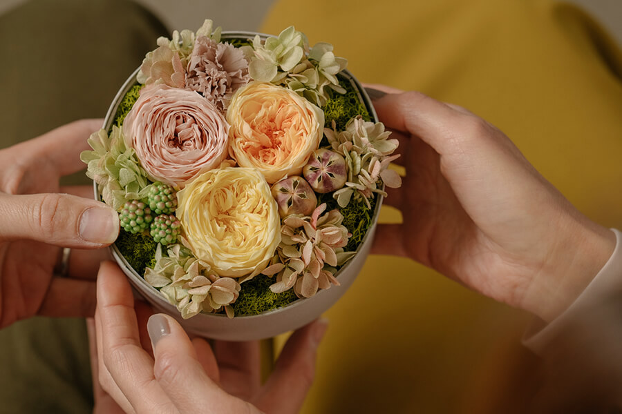 結婚記念日のおしゃれなお花ギフト