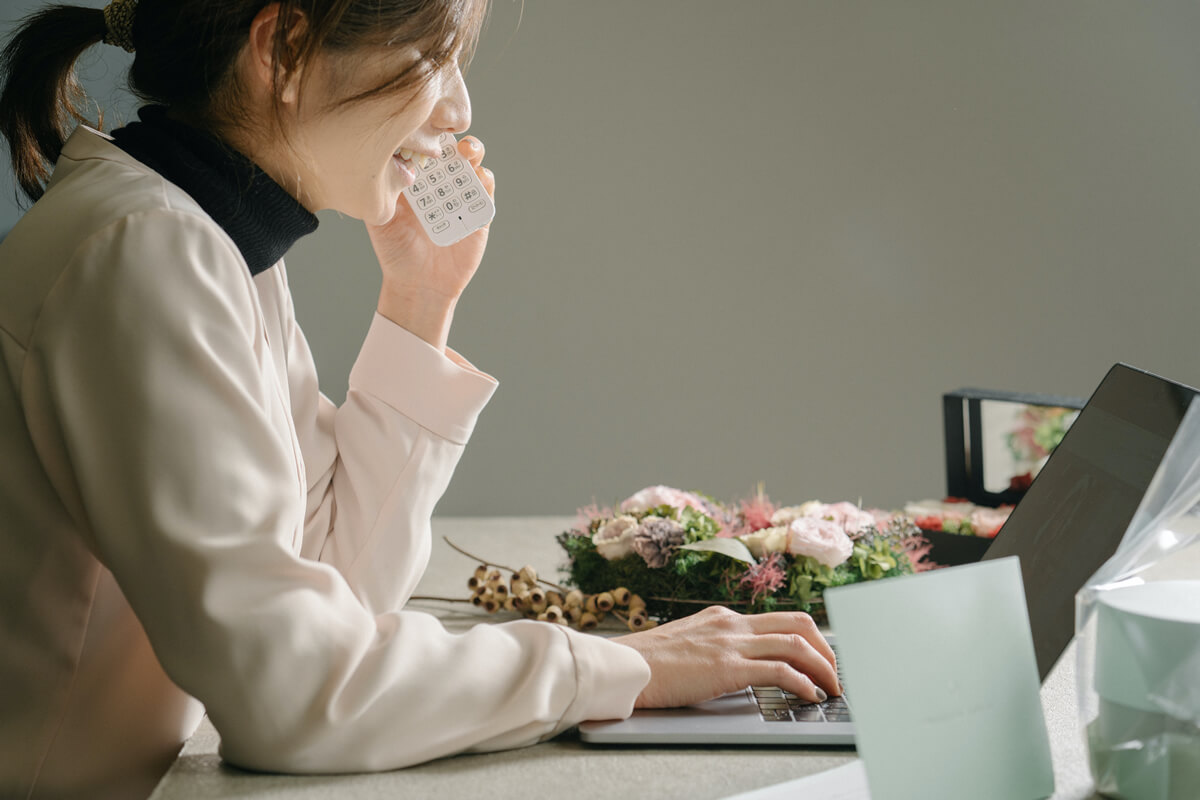 プリザーブドフラワーのおしゃれな結婚祝い