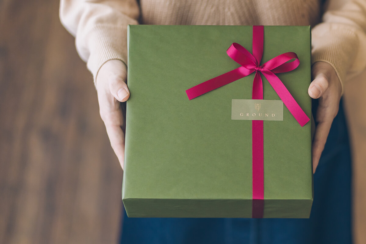 GROUNDの結婚祝い　おしゃれなお花のプレゼント