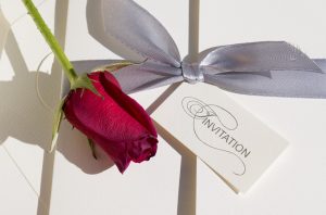 結婚式に行けない時こそ、おめでとうを贈りたい-2-　「やむを得ない欠席で想いを伝えるには」