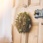 リースとツリーで彩るクリスマス