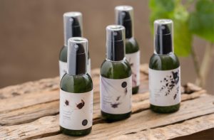 日常をアロマの香りで豊かに。GROUNDがお届けする天然成分100％マスクスプレー