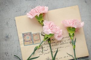 【退職祝い】相手に喜ばれる電報の送り方