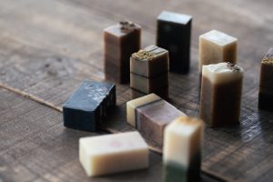 頑張らない子育てのヒント。アロマ習慣で心を整える