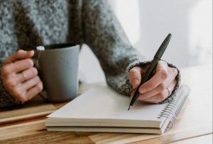 【メッセージの作り方】「褒める」は考えるより、○○する